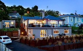 Sea Salt Apartment Dunedin 3 Bedrooms & Sea Views